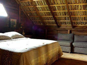 Eco Aventuras Santiago Hotell Santiago  Exteriör bild